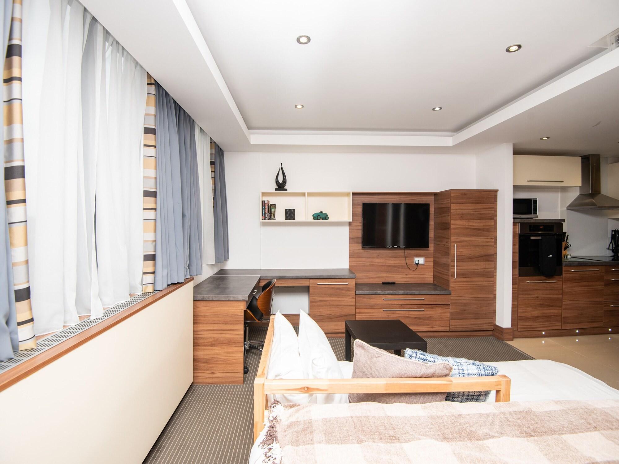 Livin' Serviced Hotel 3*
