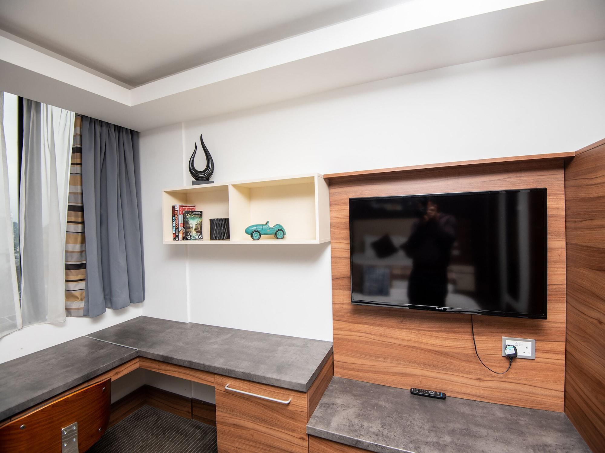 Livin' Serviced Hotel 3*