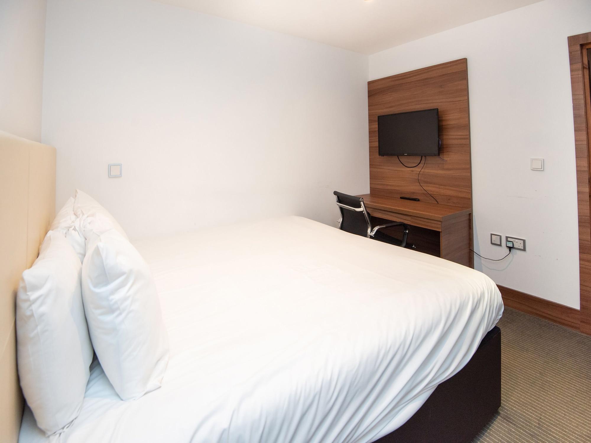 Livin' Serviced Hotel